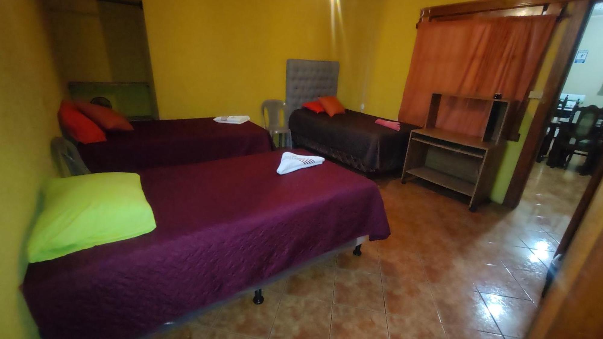 Hosteria Del Centro Santiago Atitlán Exterior foto
