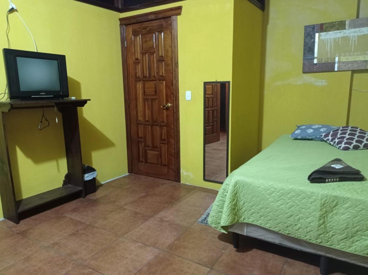 Hosteria Del Centro Santiago Atitlán Exterior foto